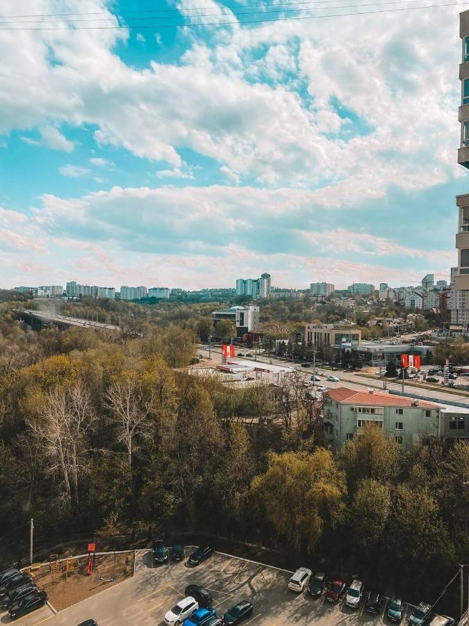 Luxury Sky Apartment Kişinev Dış mekan fotoğraf